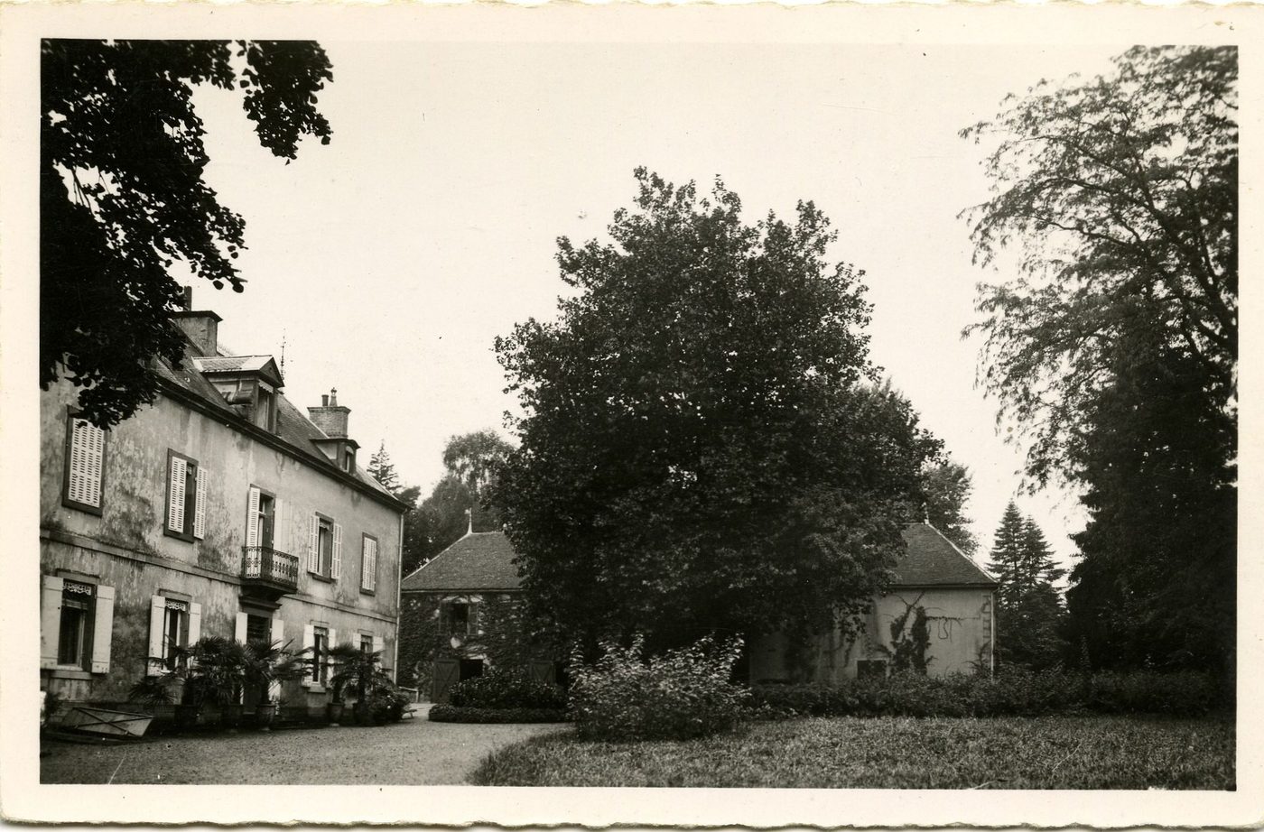Perrecy-les-Forges. Comerson.
