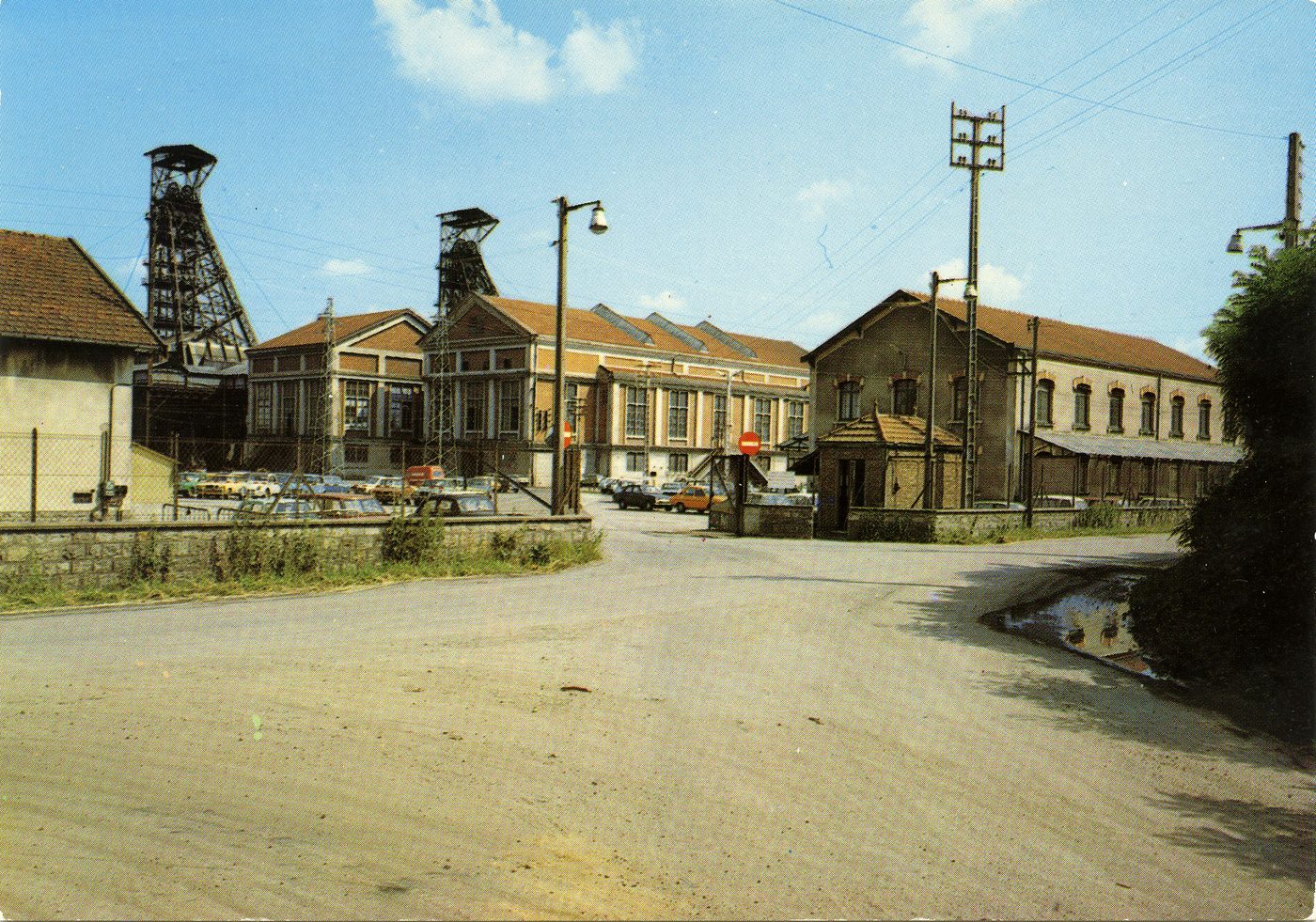 Montceau-les-Mines. Le puits Darcy.