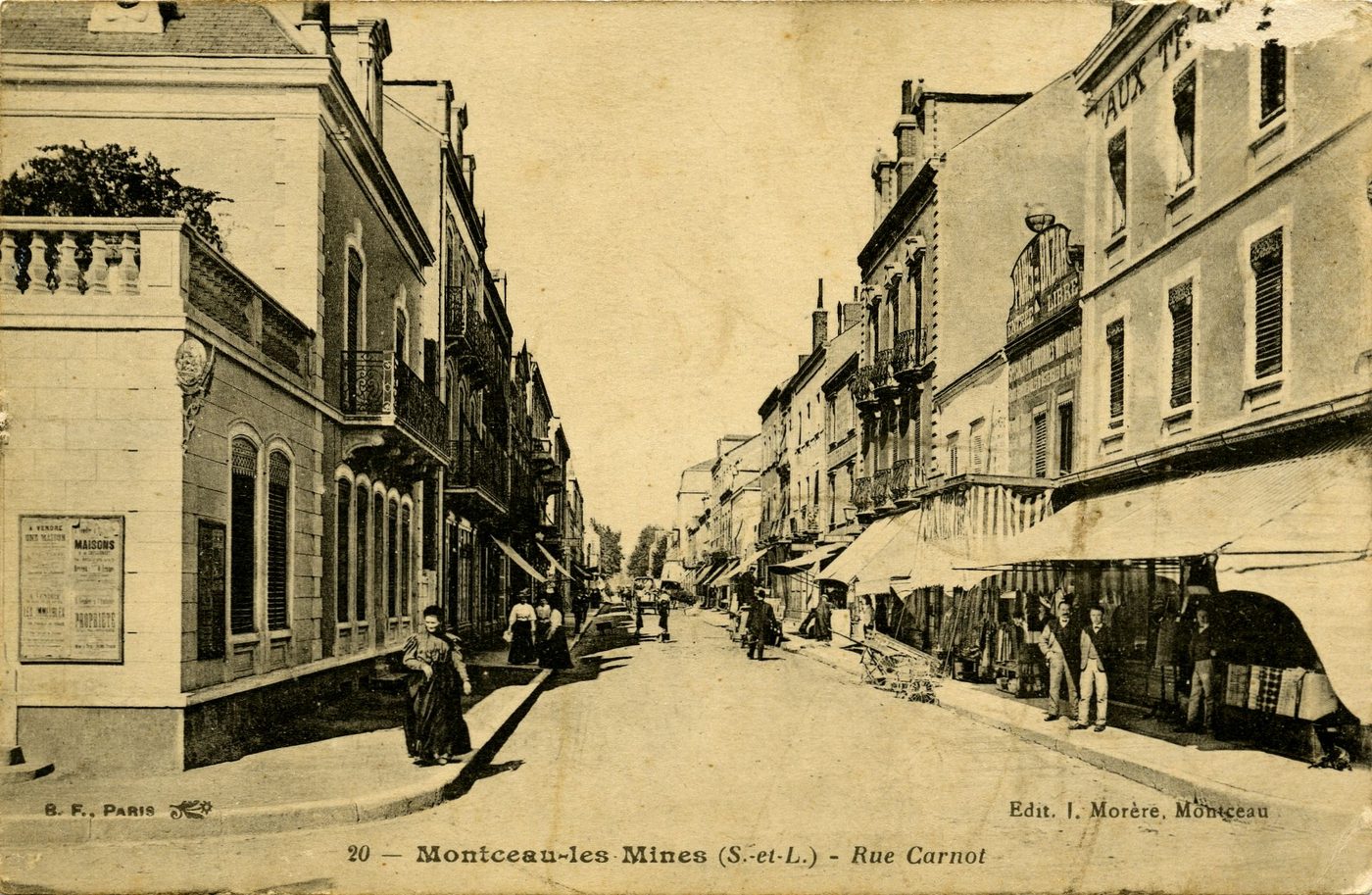 Montceau-les-Mines. Rue Carnot.