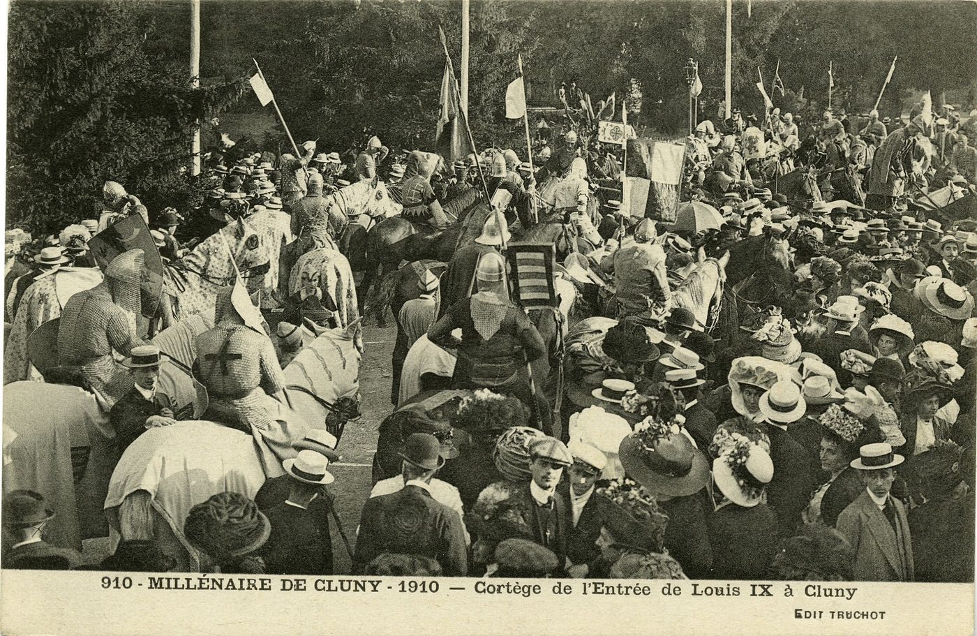 Millénaire de Cluny 1910. Cortège de l'entrée de Louis IX à Cluny.
