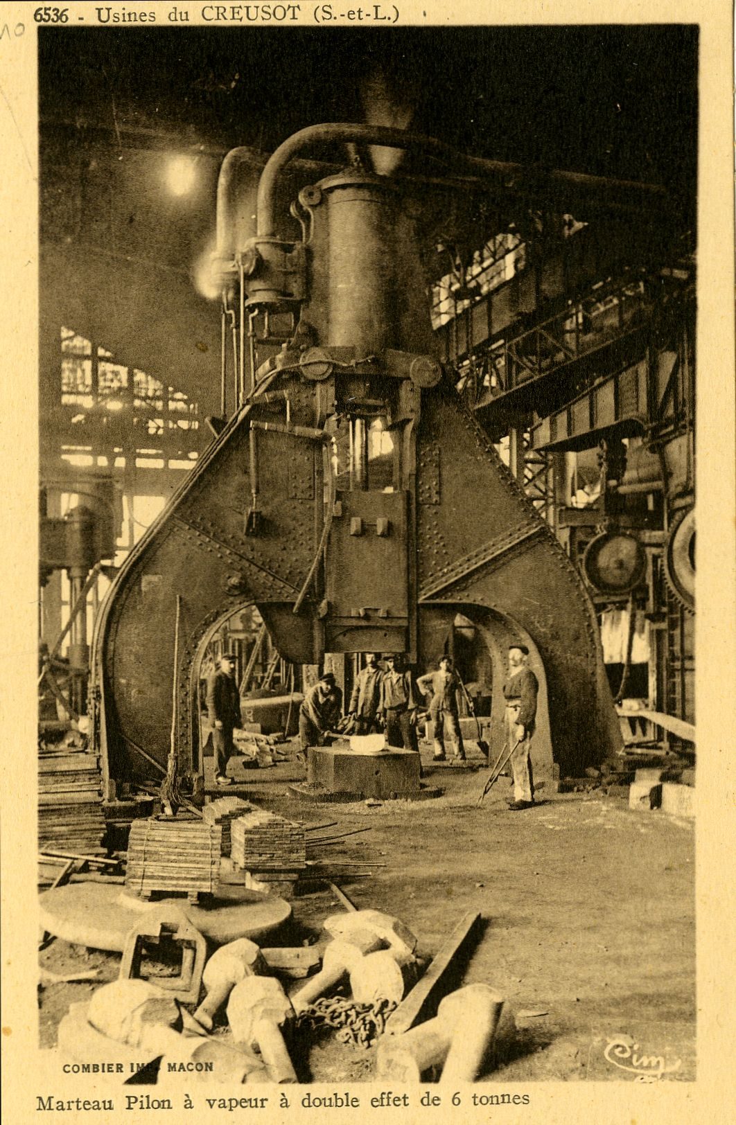 Usines du Creusot. Marteau pilon à vapeur à double effet de 6 tonnes.