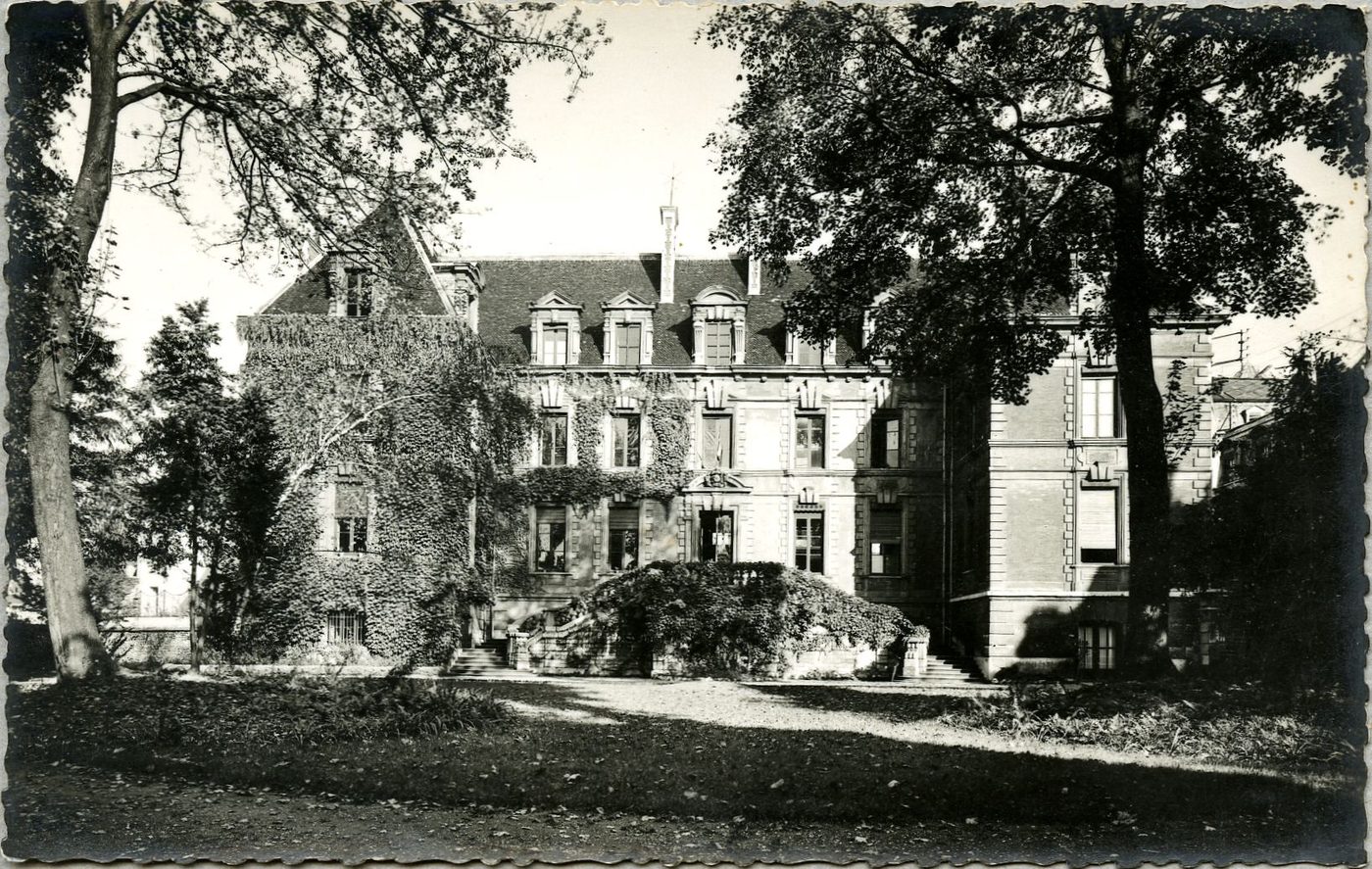 Chalon-sur-Saône. La sous-préfecture.
