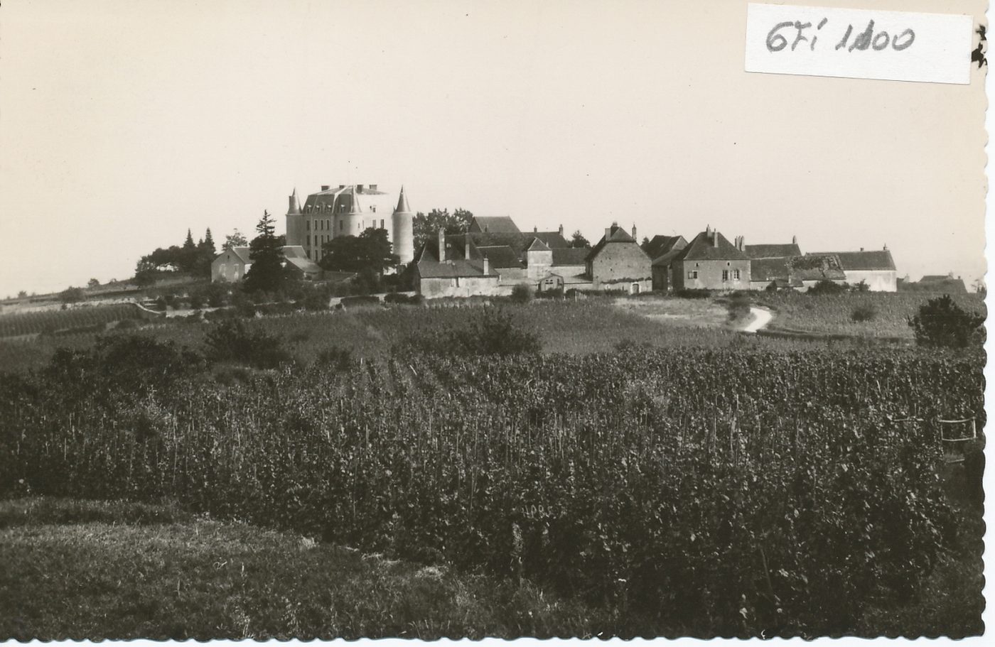 Chenôves. Hameau de Thil.