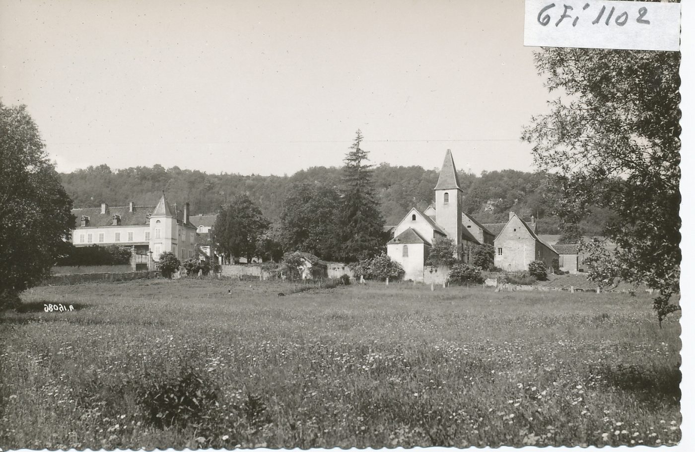 Chenôves. L'église.