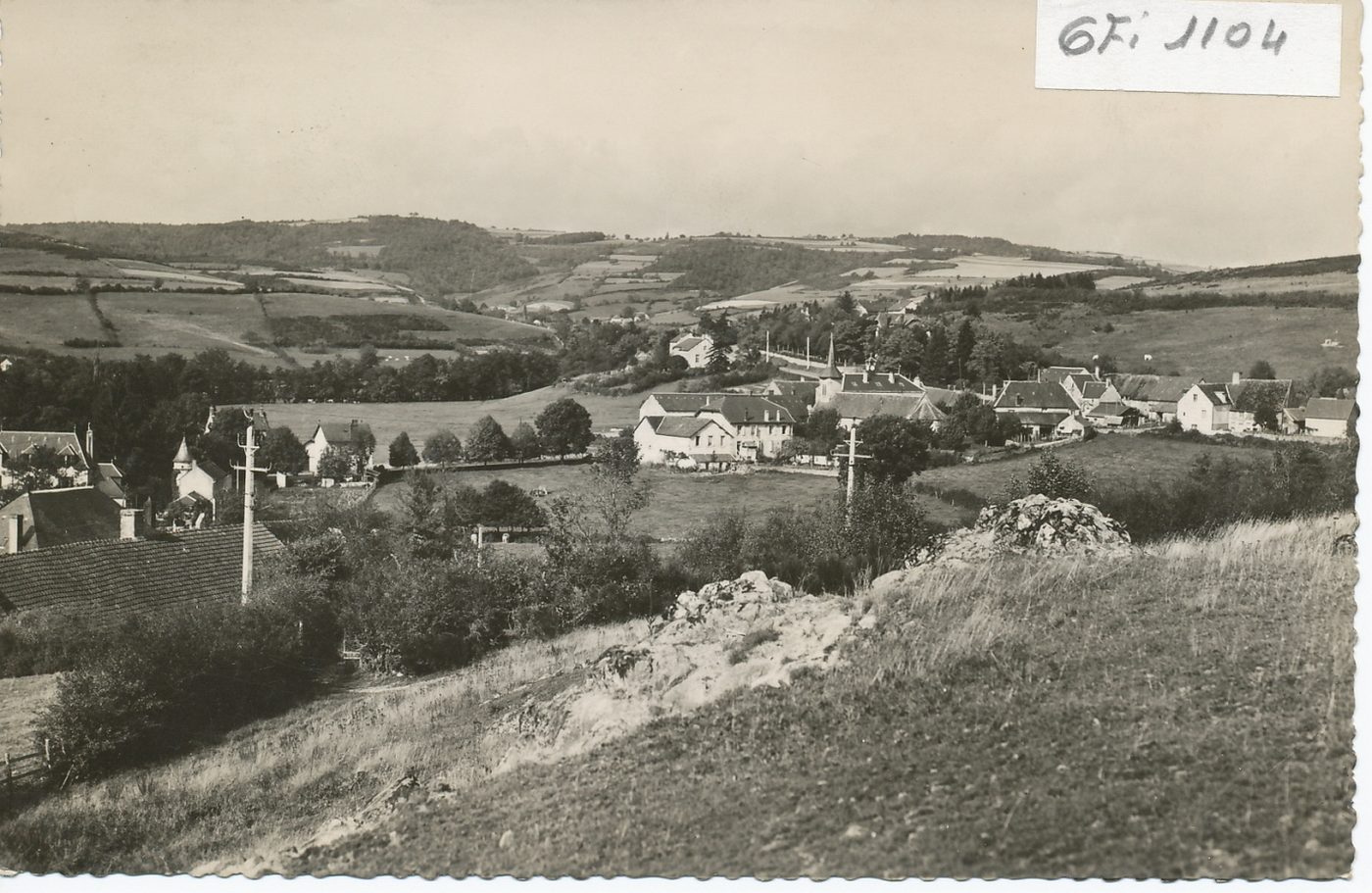Chissey-en-Morvan. Vue prise des Roquets.