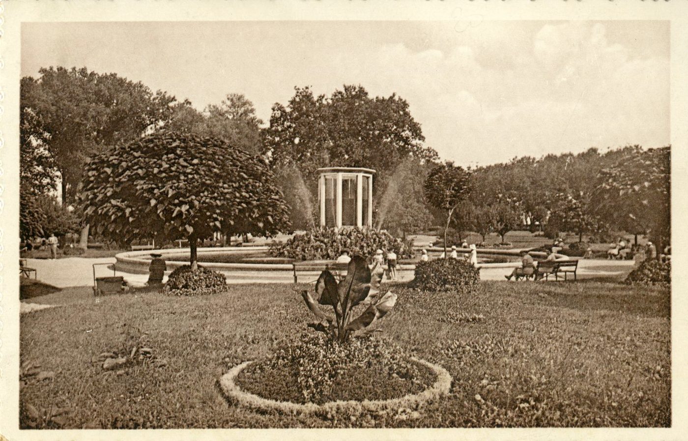 Chalon-sur-Saône (Saône-et-Loire).- Le Nouveau Square.