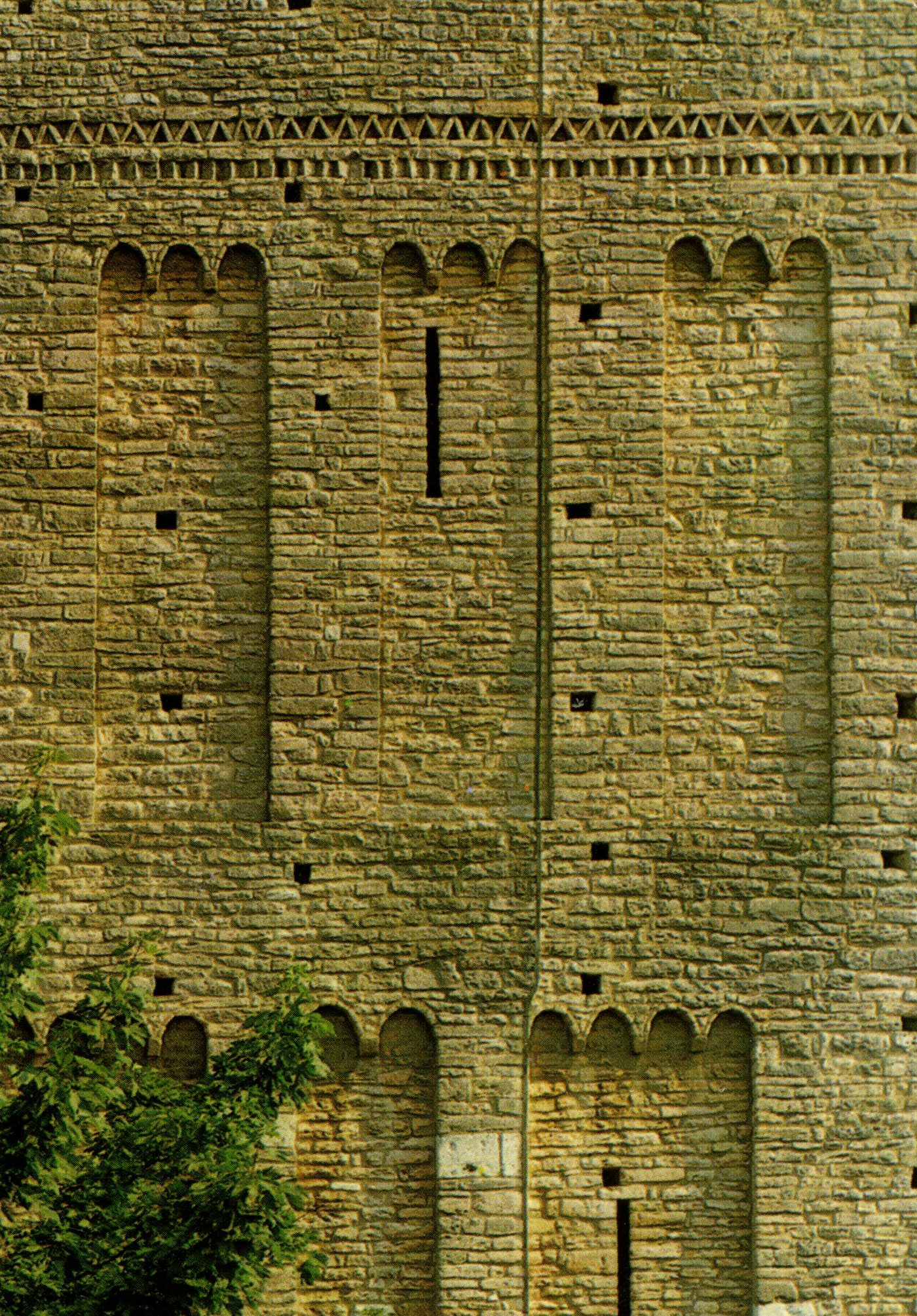 Tournus (Saône-et-Loire).- Abbaye Saint-Philibert (X à XIIe siècle).