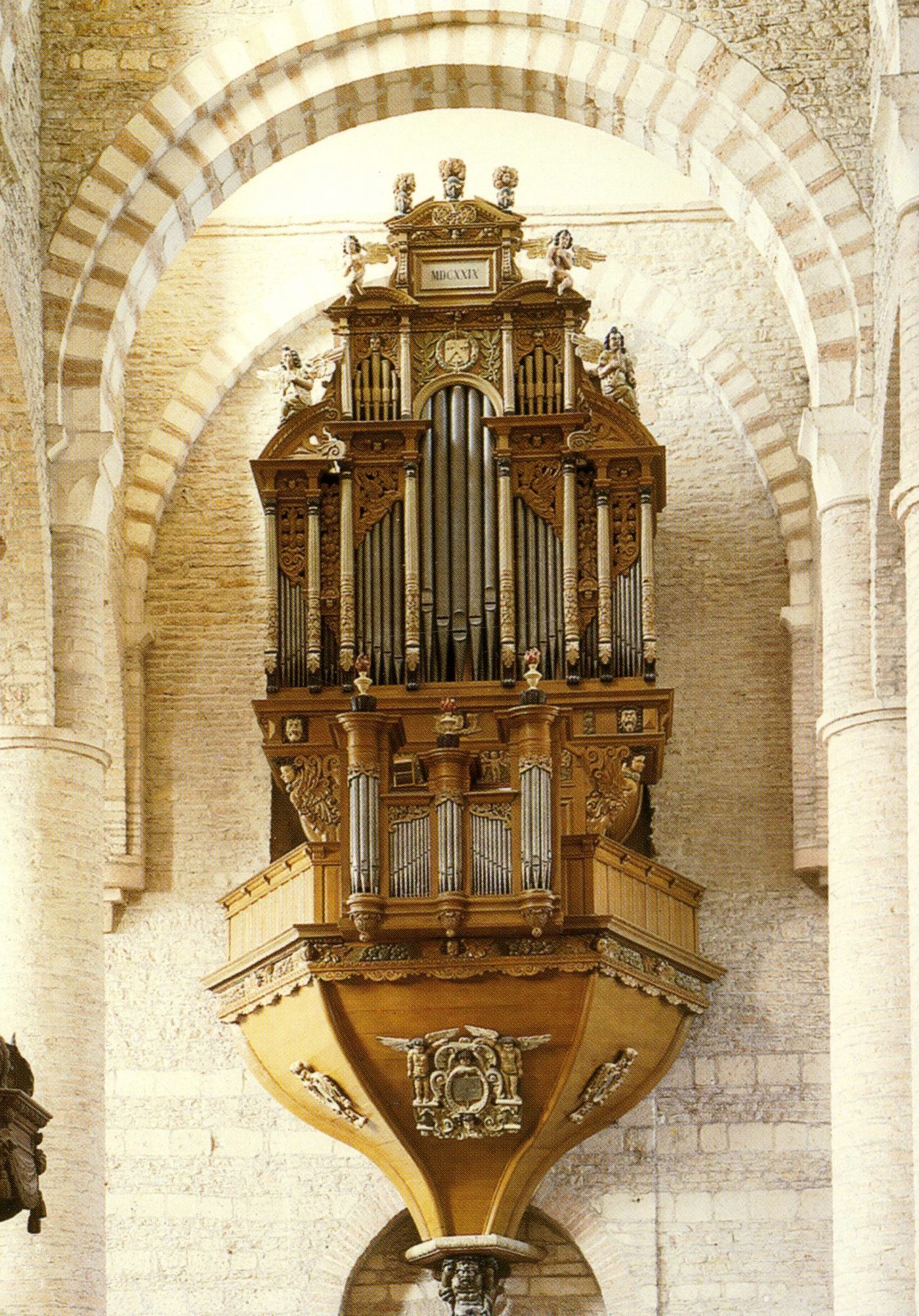 Tournus (Saône-et-Loire).- Abbaye Saint-Philibert (X à XIIe siècle).