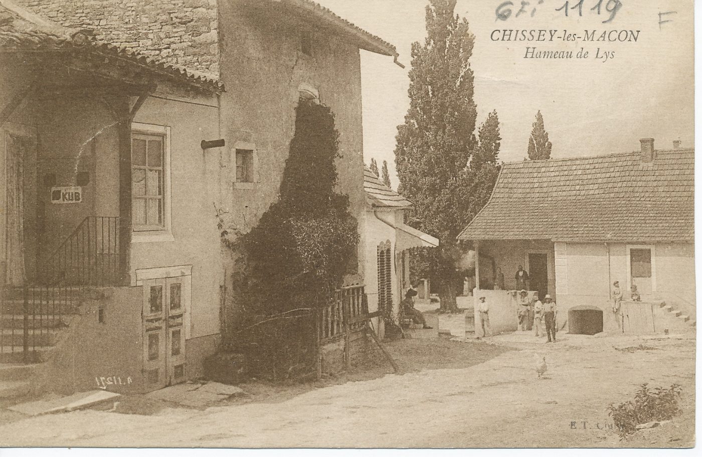 Chissey-lès-Mâcon. Hameau de Lys.