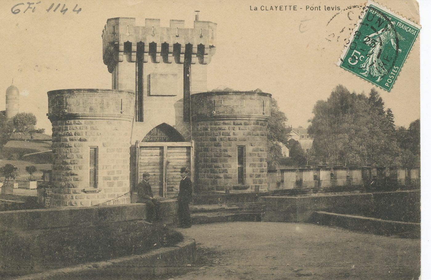 La Clayette. Pont-levis.