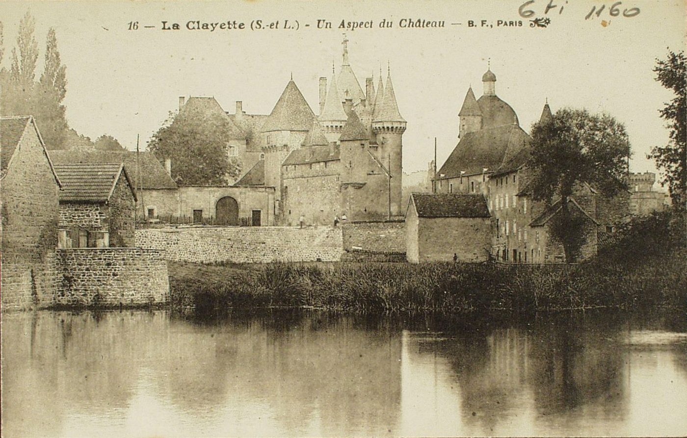 La Clayette. Un aspect du château.