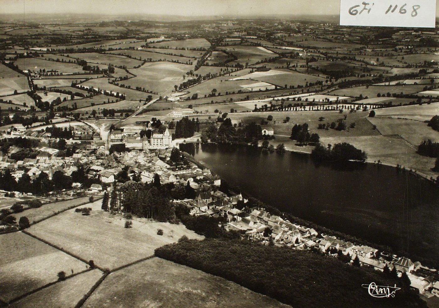 La Clayette. Vue panoramique aérienne.