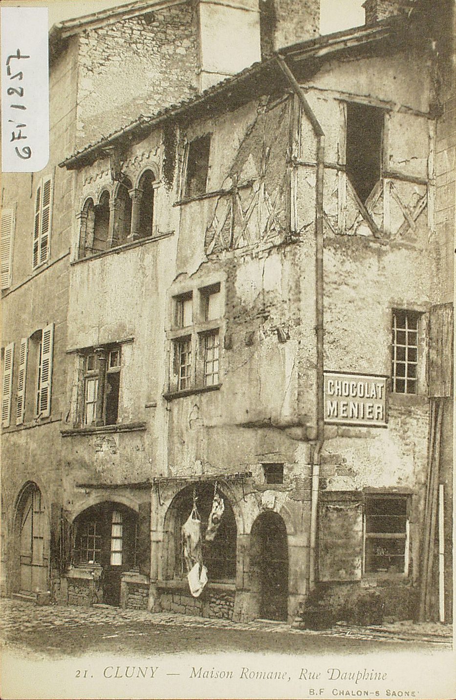 Cluny. Maison romane, rue Dauphine.