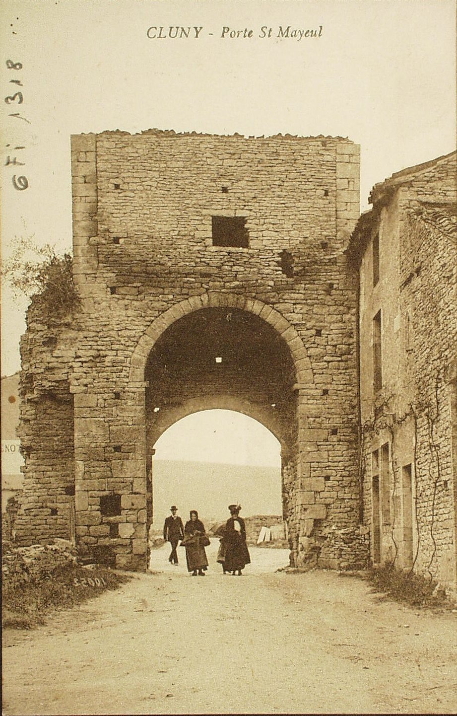 Cluny. Porte Saint-Mayeul.