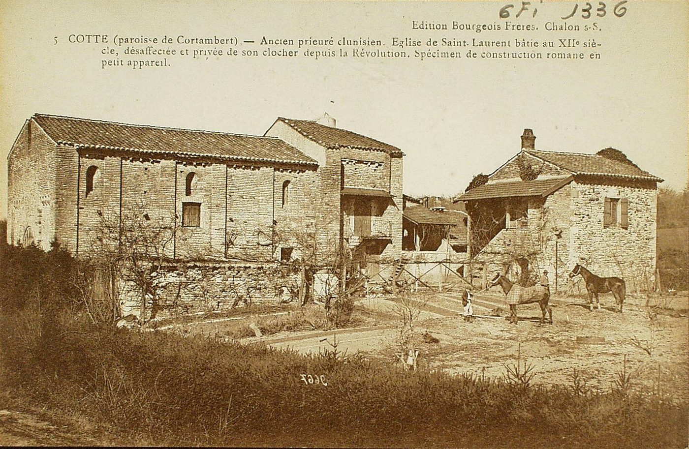 Cotte (paroisse de Cortambert). Ancien prieuré clunisien. Eglise de Saint-Laurent bâtie au XIIe s., désaffectée et privée de son clocher depuis la révolution. Spécimen de construction romane en petit appareil.