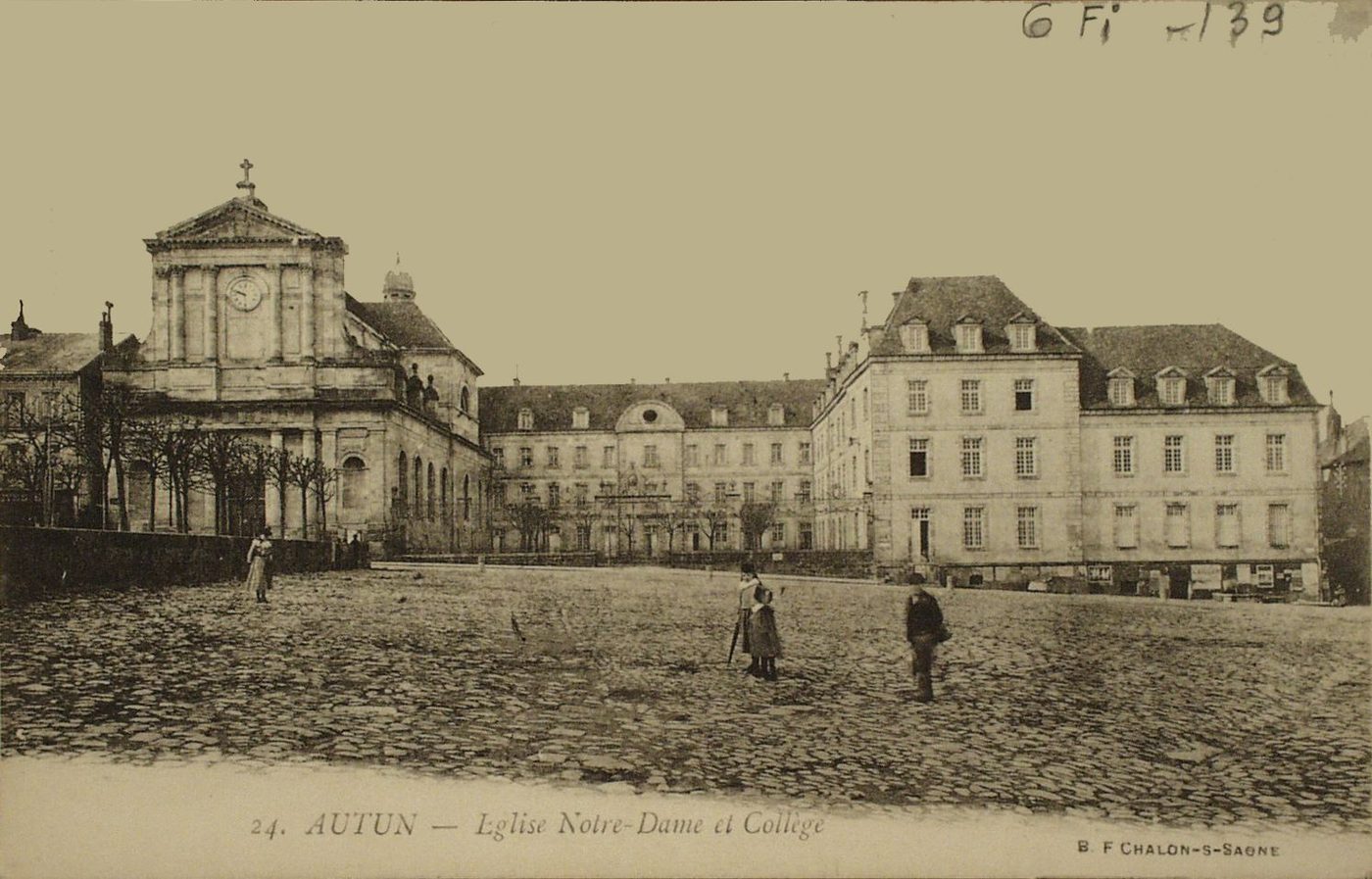 Autun. Eglise Notre-Dame et collège.