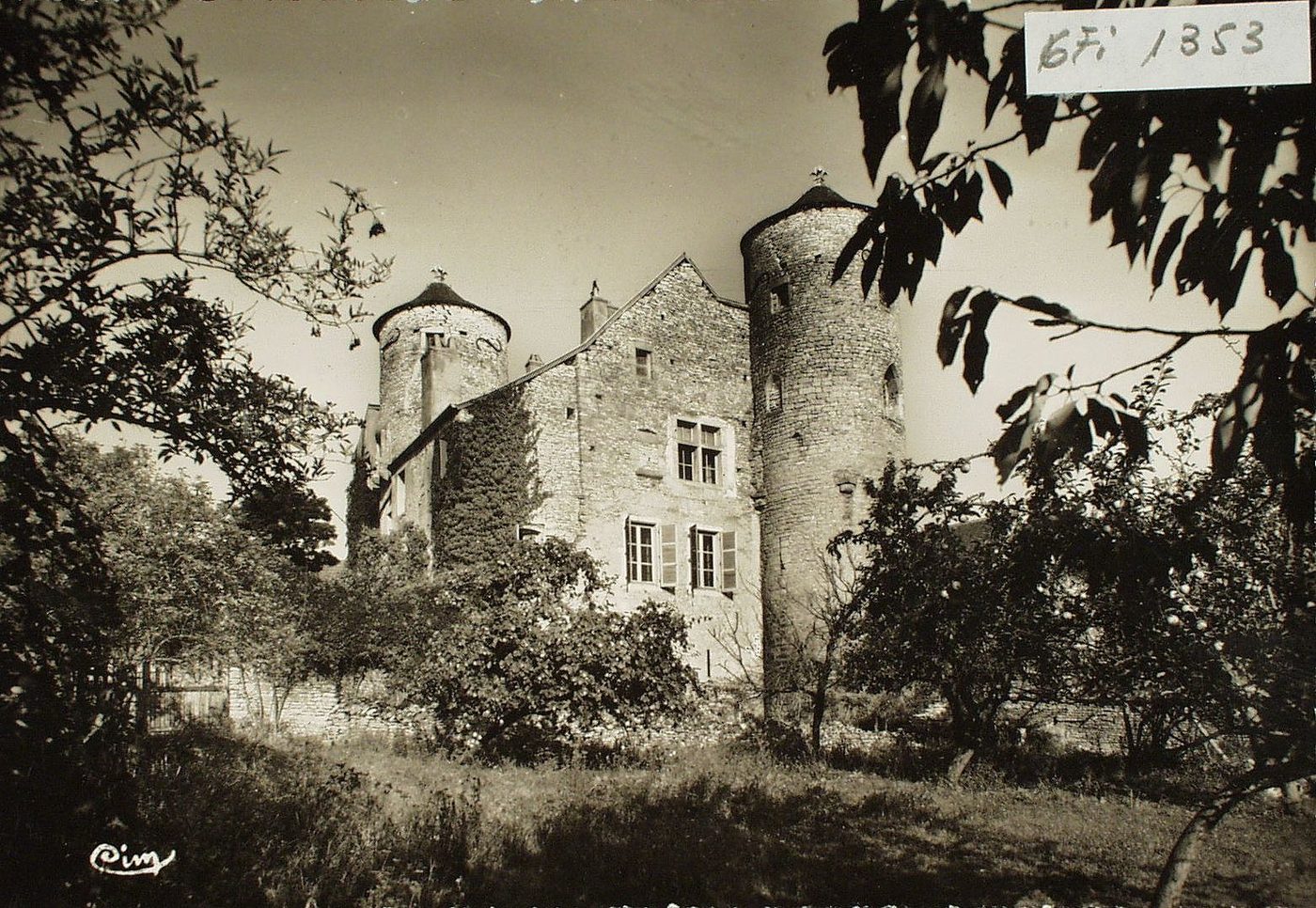 Cortevaix. Château de Pommier (XIIIe s.)