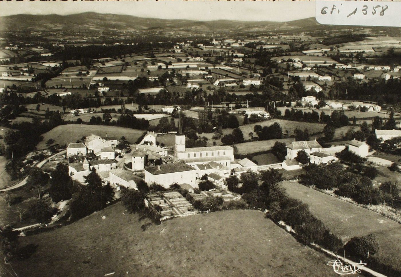 Coublanc. Vue générale aérienne.