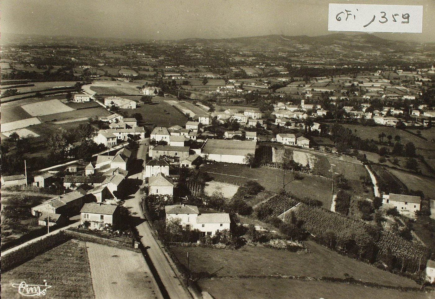 Coublanc et la raterie. Vue générale aérienne.