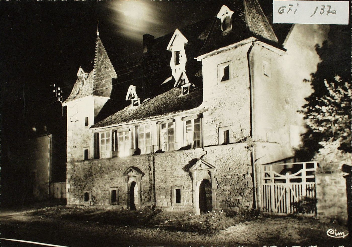 Couches. Les templiers illuminés.
