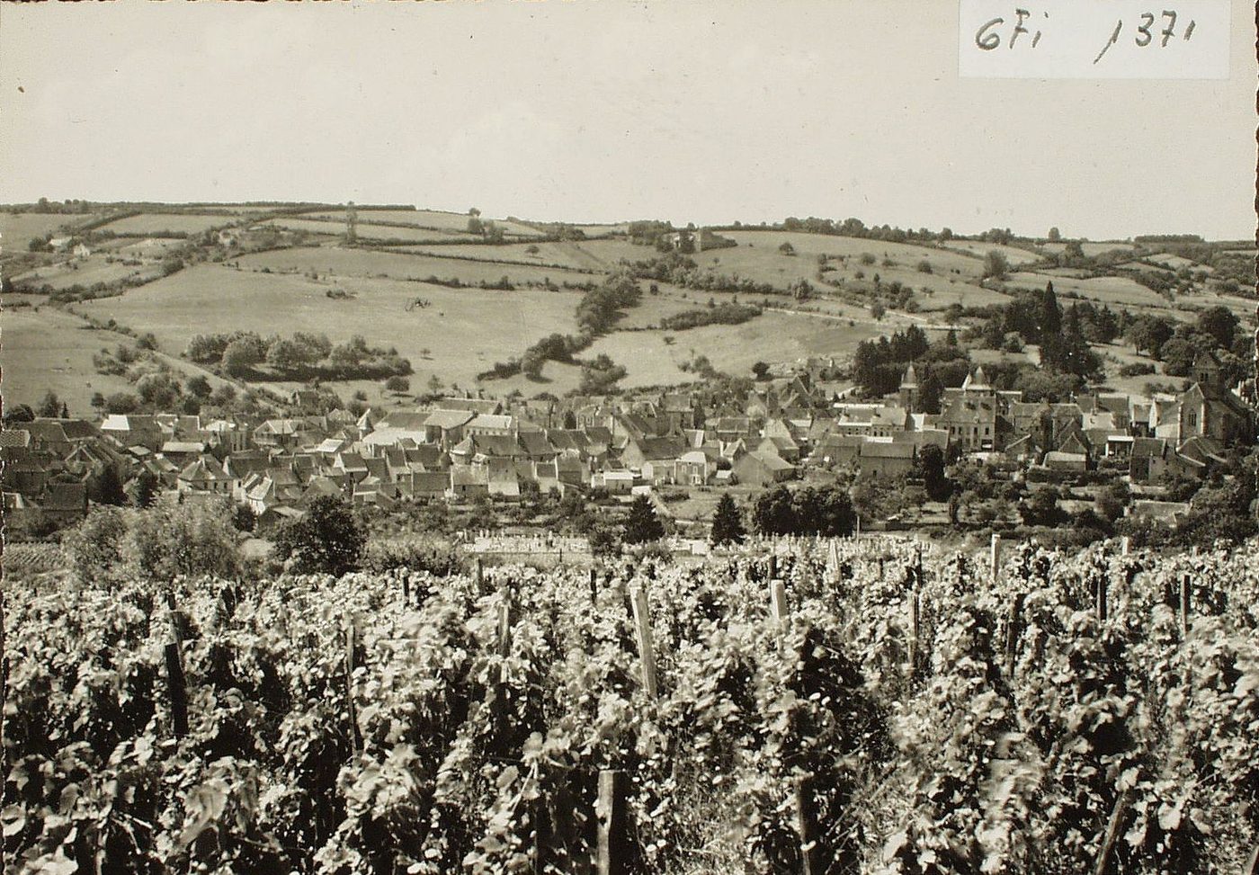 Couches-en-Bourgogne.