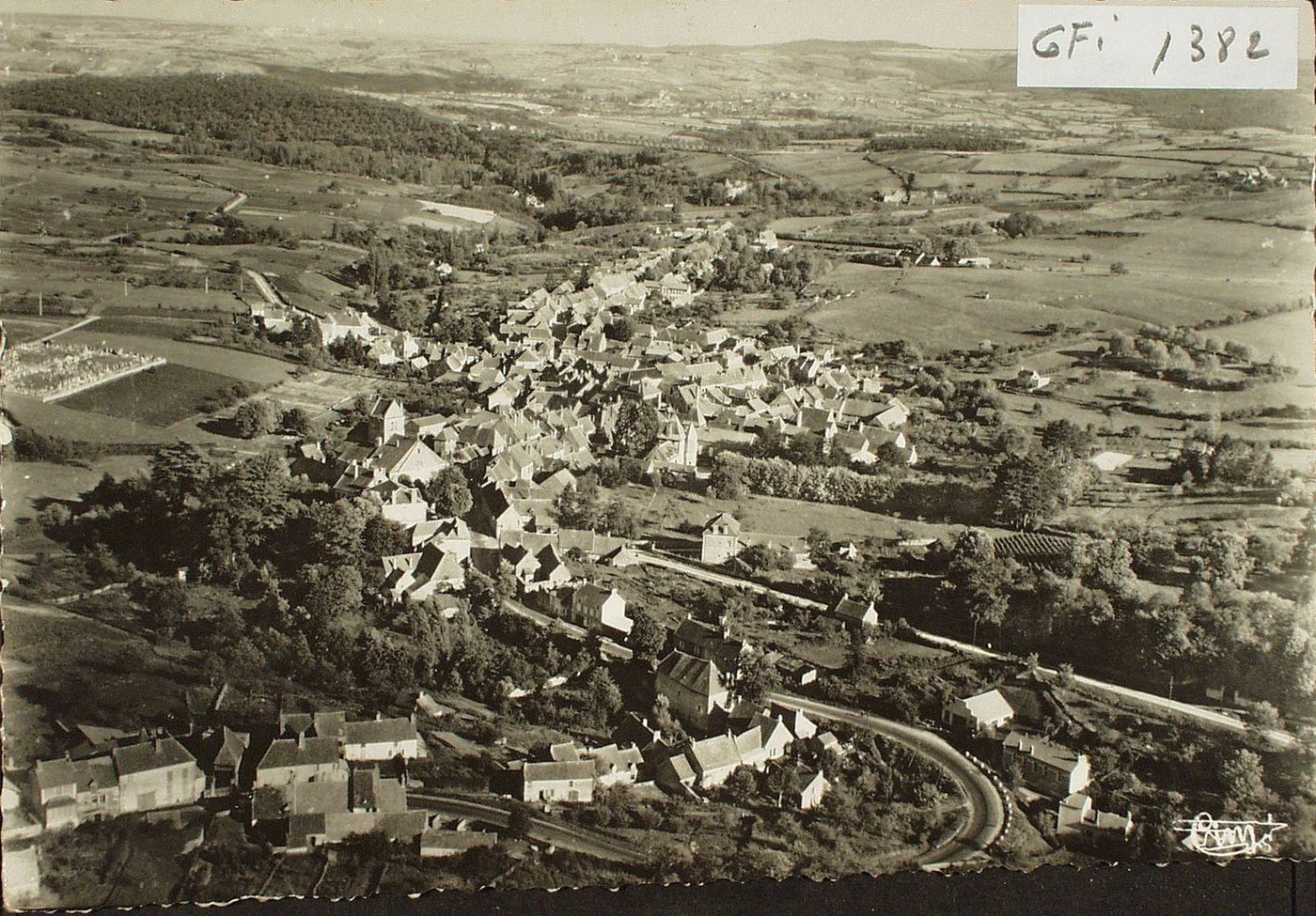 Couches-les-Mines. Vue générale aérienne.