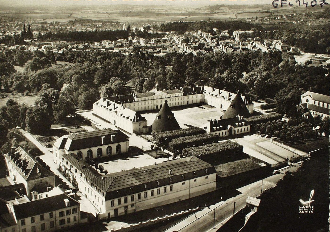 Le Creusot. Le château de la Verrerie.