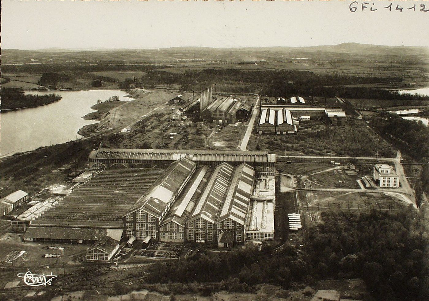 Le Creusot. Le Breuil. Vue aérienne des usines.