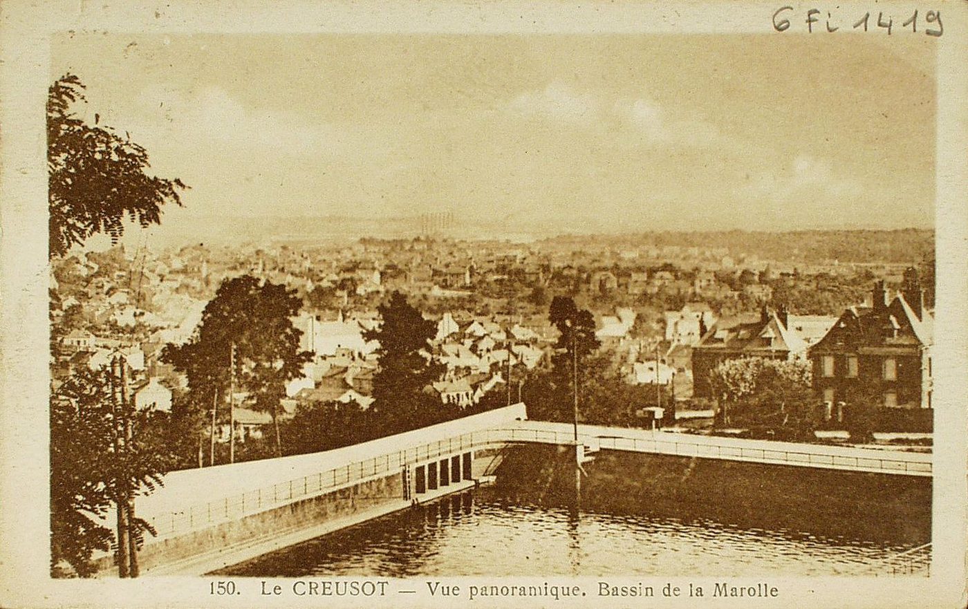 Le Creusot. Vue panoramique. Bassin de la Marolle.