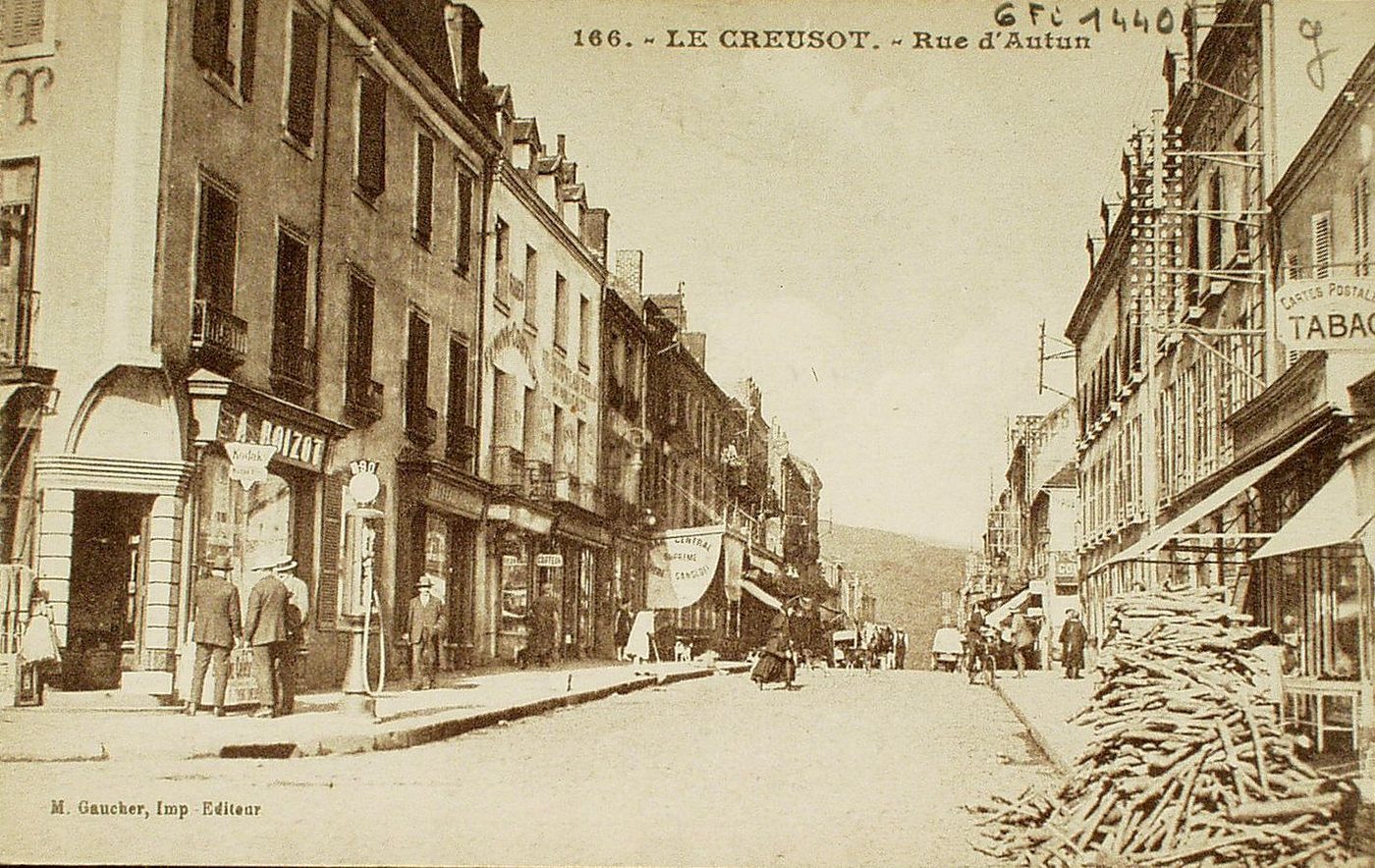 Le Creusot. Rue d'Autun.