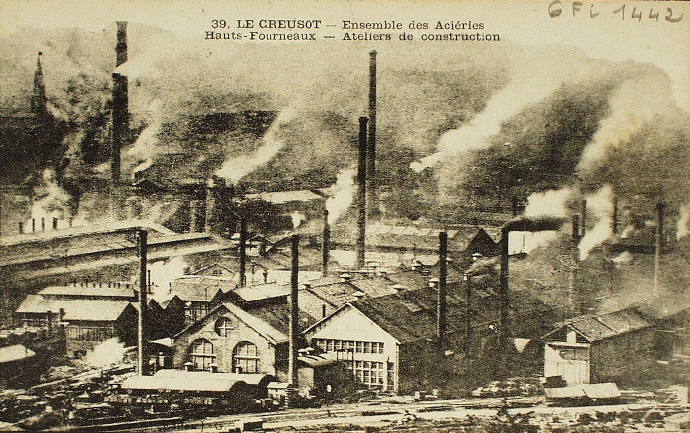Le Creusot. Ensemble des aciéries. Hauts fourneaux. Ateliers de construction.