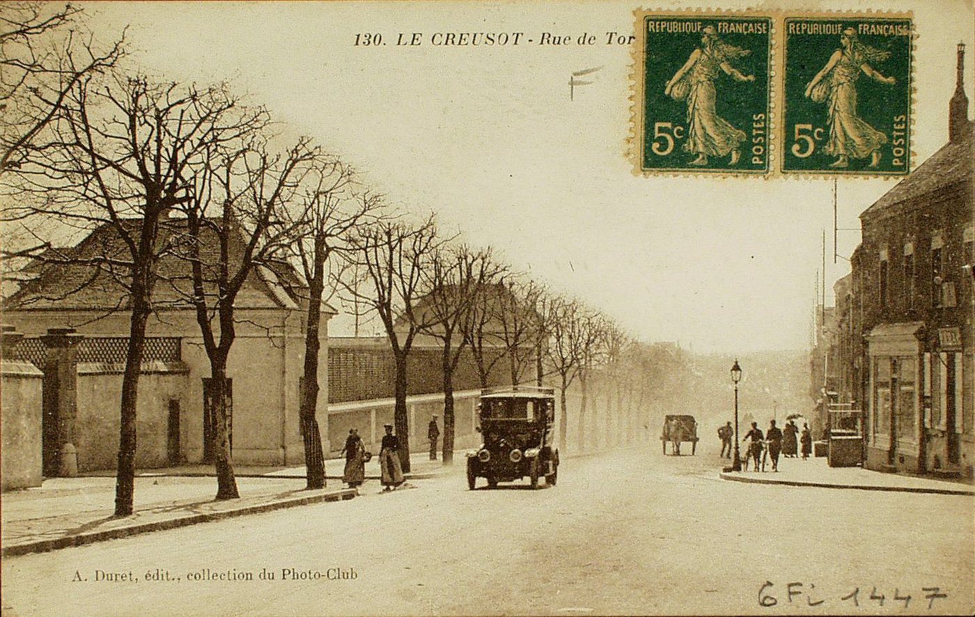 Le Creusot. Rue de Tor[cy]....