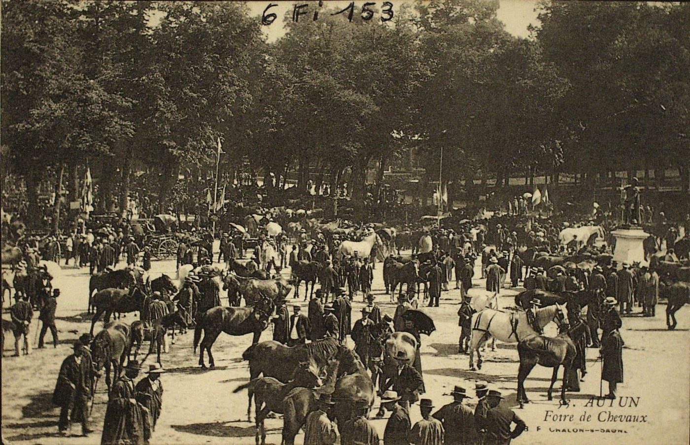 Autun. Foire de chevaux.