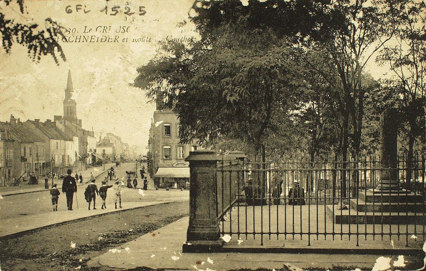 Le Creusot. Etablissement Schneider et route de Couches.