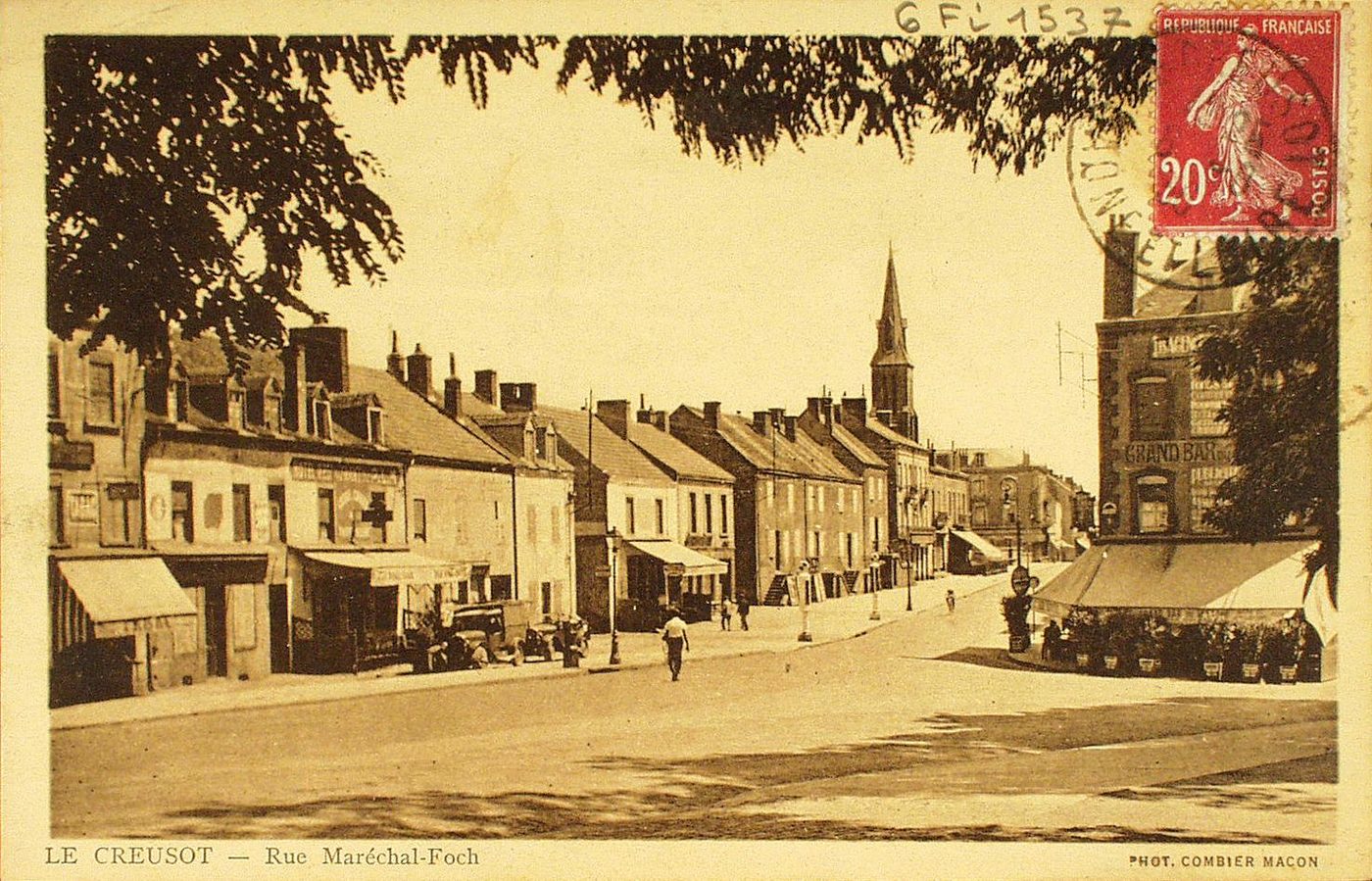 Le Creusot. Rue Maréchal Foch.