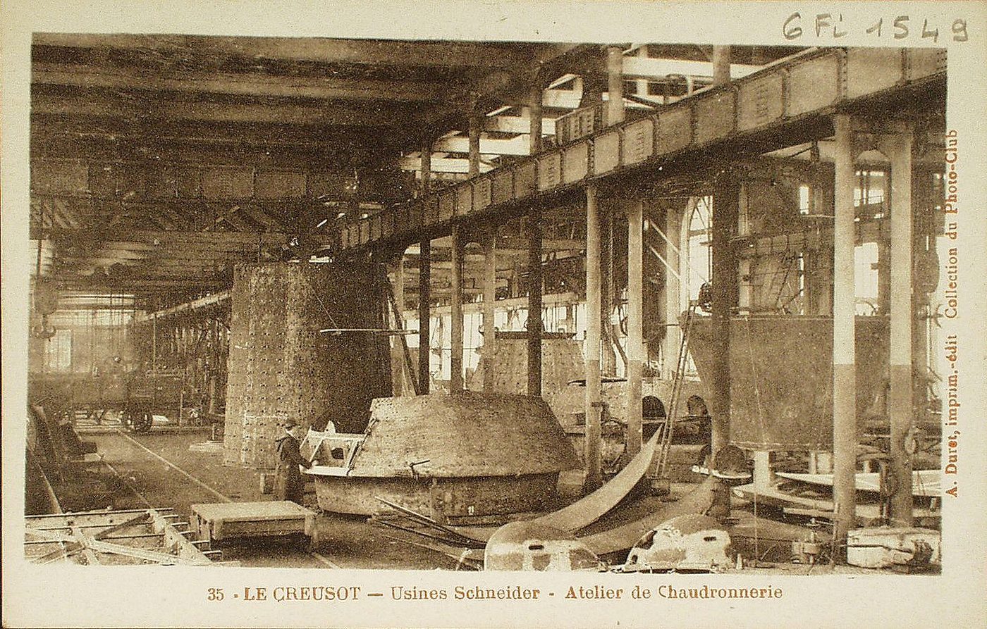 Le Creusot. Usines Schneider. Atelier de chaudronnerie.