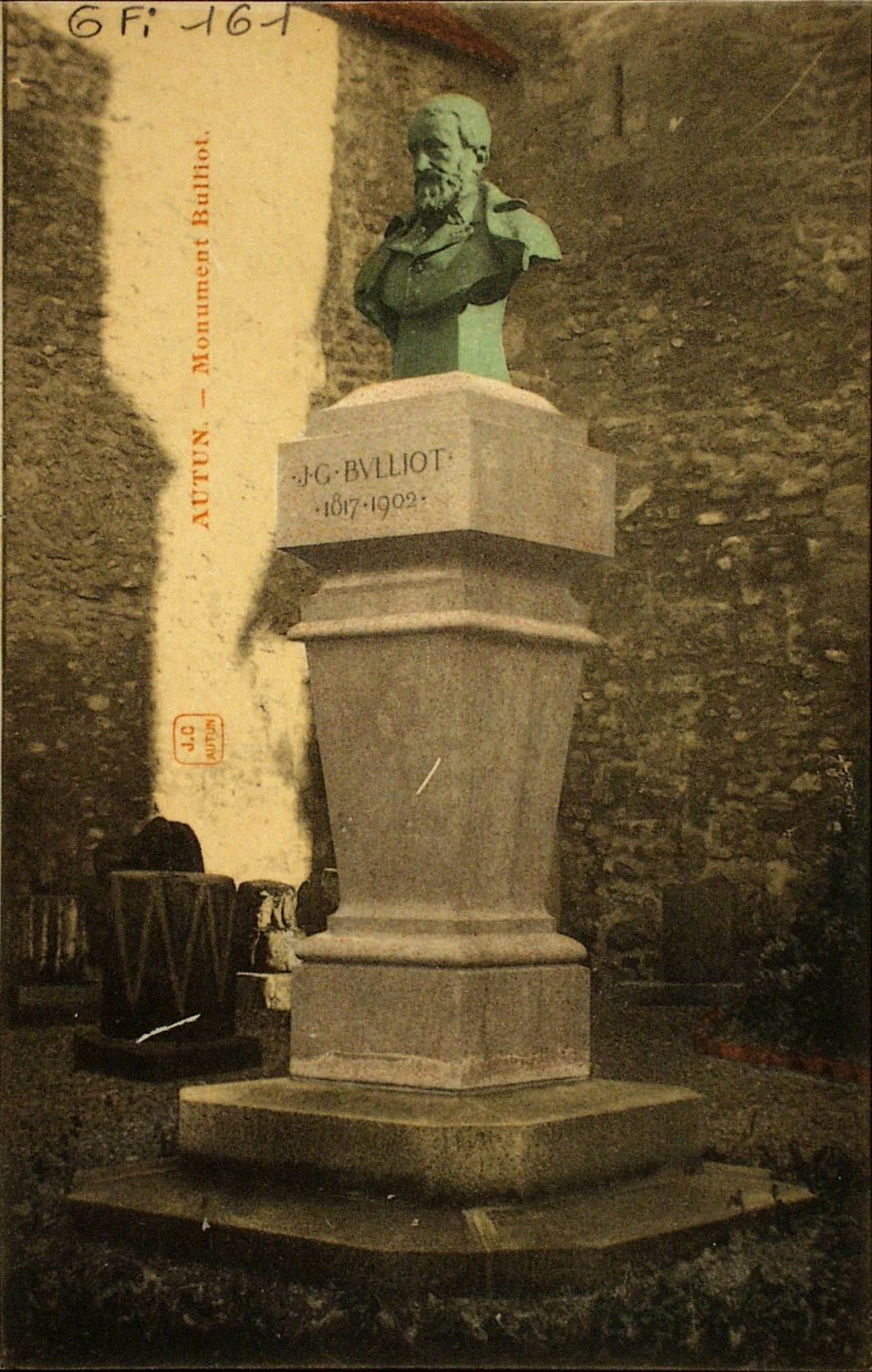 Autun. Monument Bulliot.