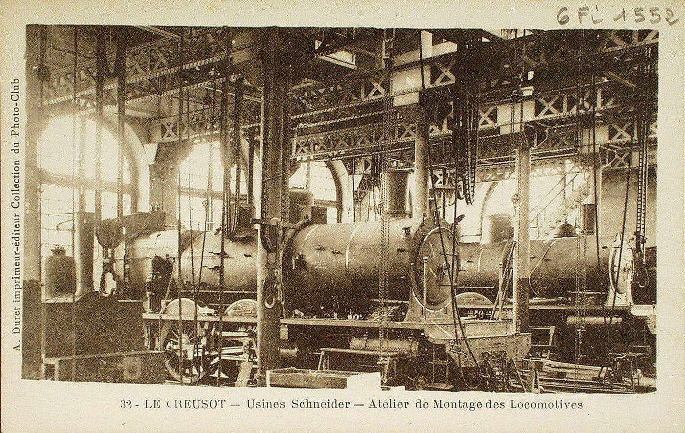 Le Creusot. Usines Schneider. Atelier de montage des locomotives.