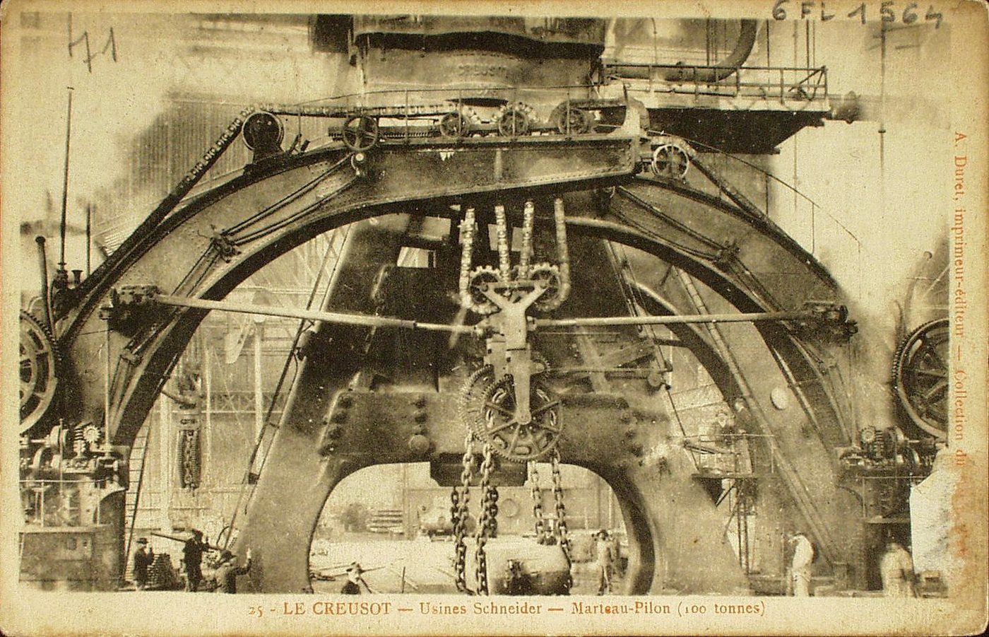 Le Creusot. Usines Schneider. Marteau-pilon (100 tonnes).