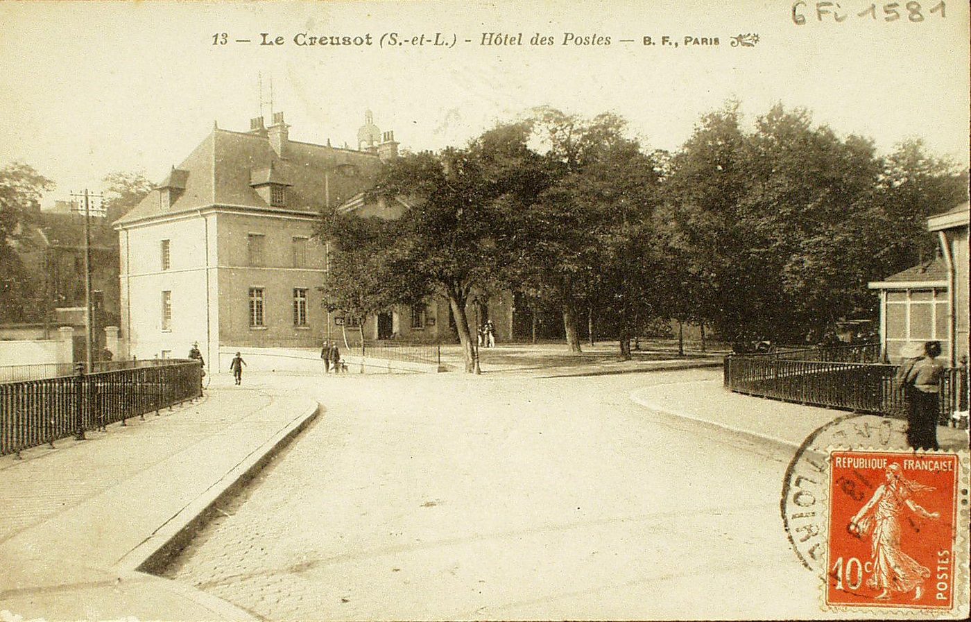 Le Creusot. Hôtel des Postes.