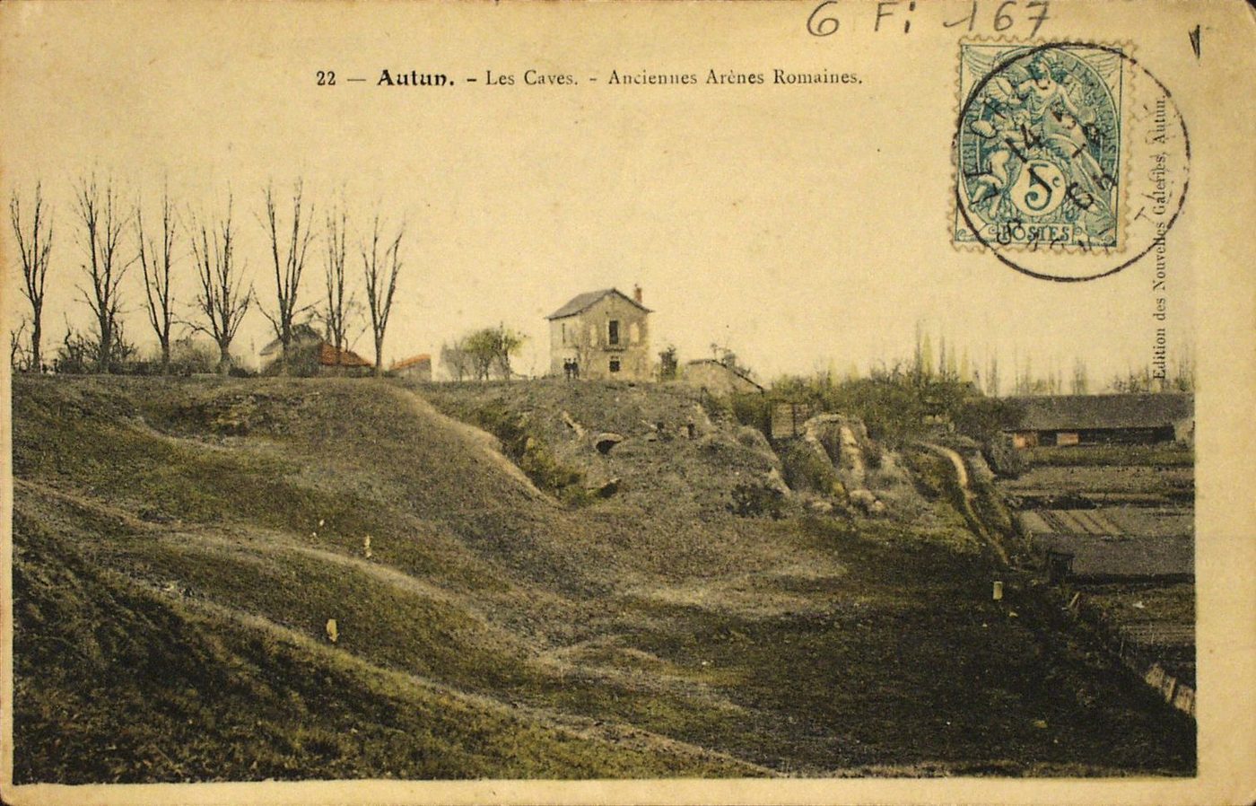 Autun. Les caves. Anciennes arènes romaines.