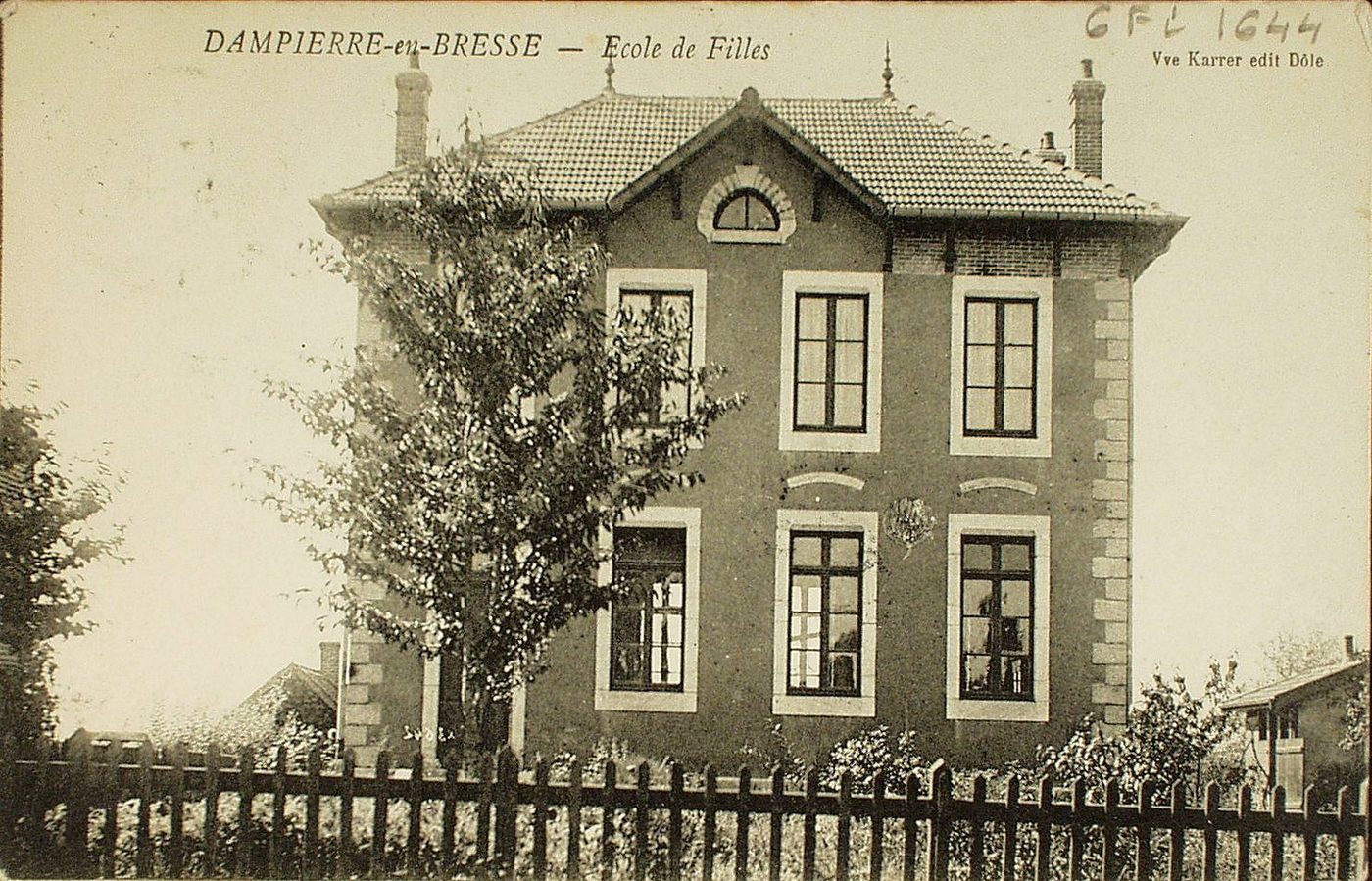 Dampierre-en-Bresse. Ecole de filles.