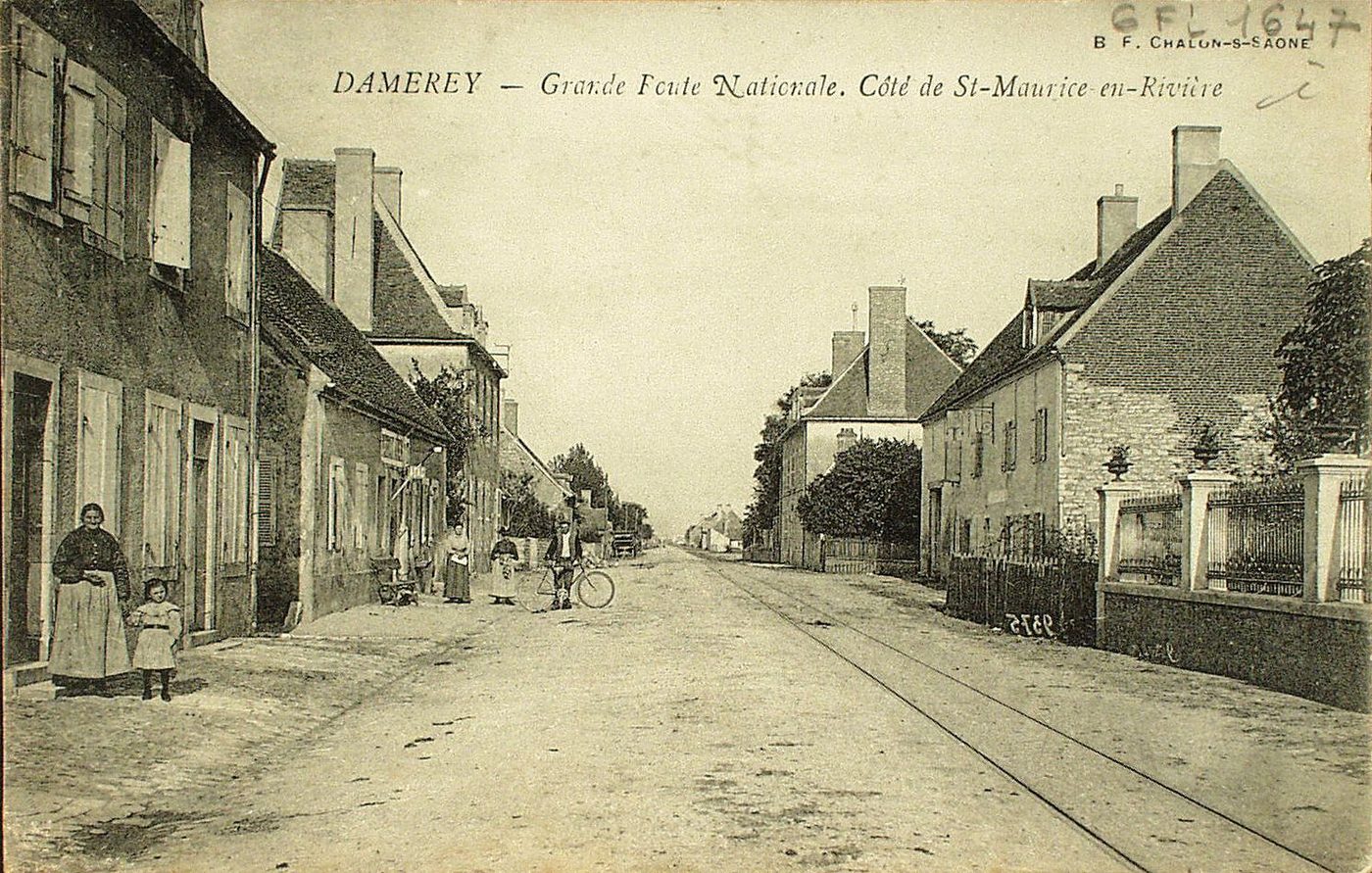 Damerey. Grande route nationale. Côté de Saint-Maurice-en-Rivière.