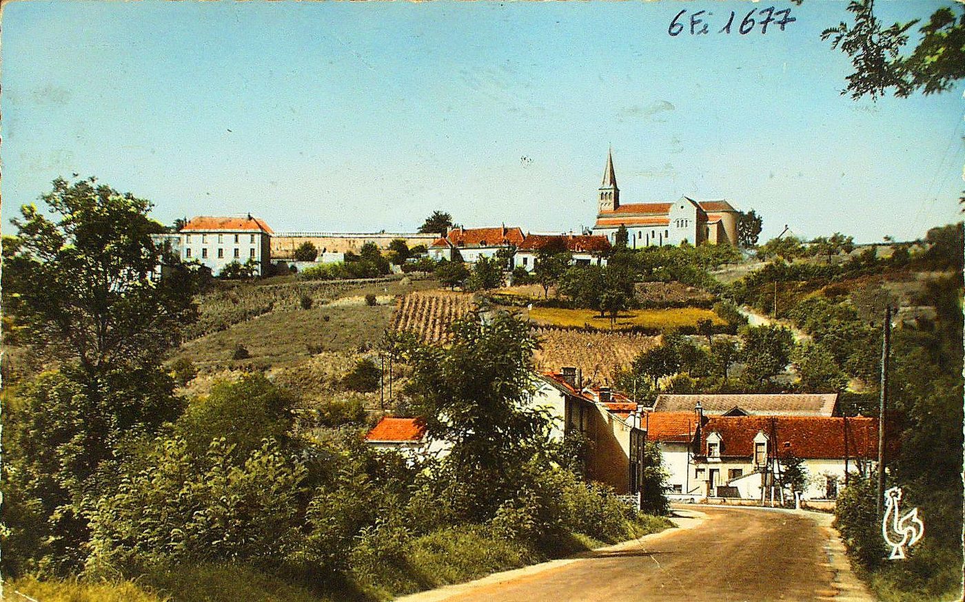 Digoin. La route de la Motte Saint-Jean.