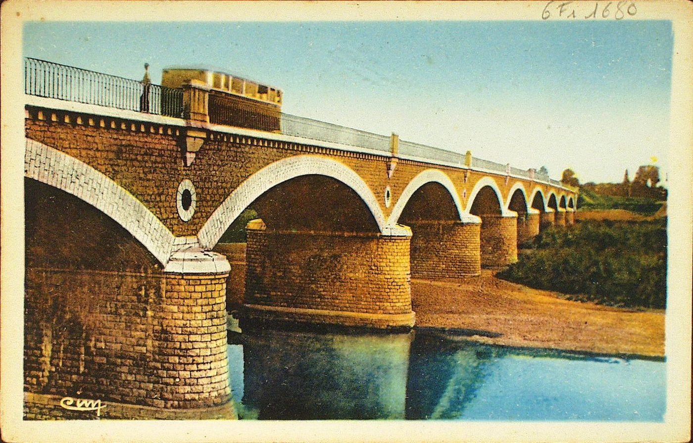 Digoin. Pont sur la Loire.