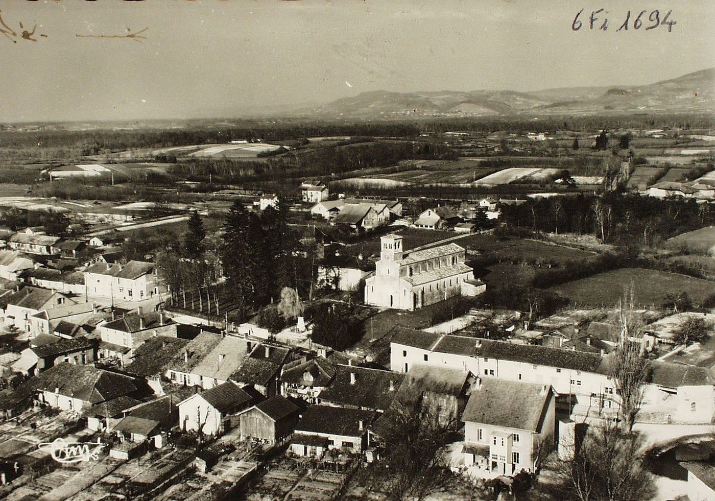 Dommartin-lès-Cuiseaux. Vue aérienne.