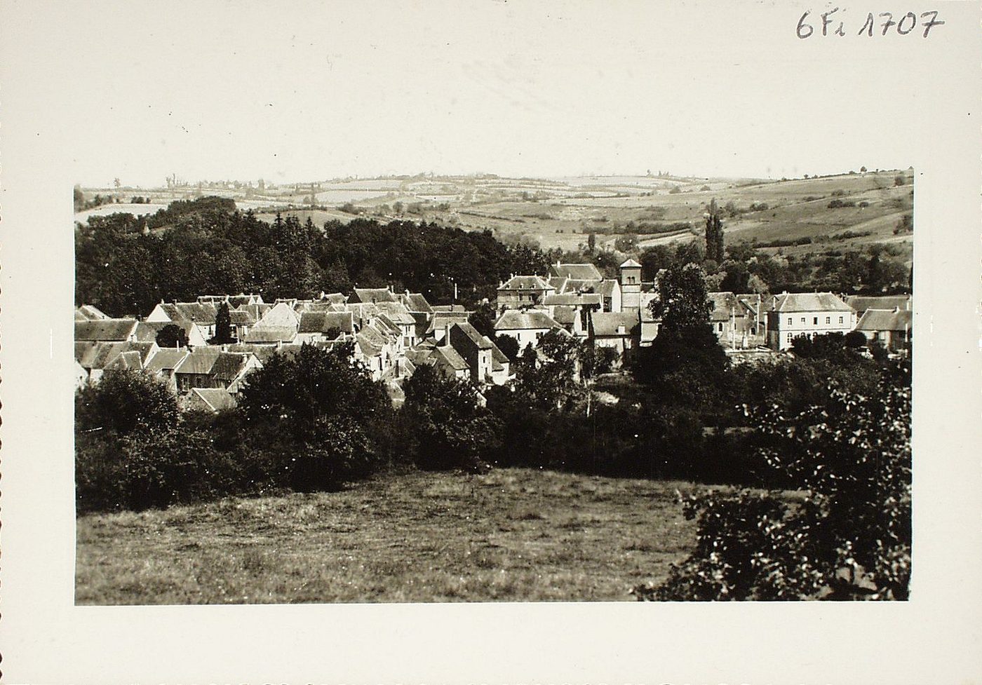 Dracy-lès-Couches. Vue générale.