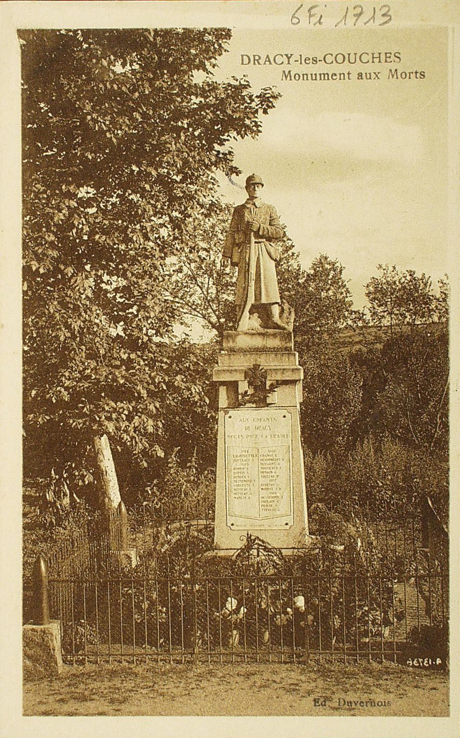 Dracy-lès-Couches. Monument aux morts.