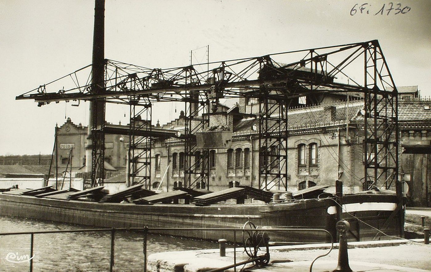 Ecuisses. Usine Pérusson.