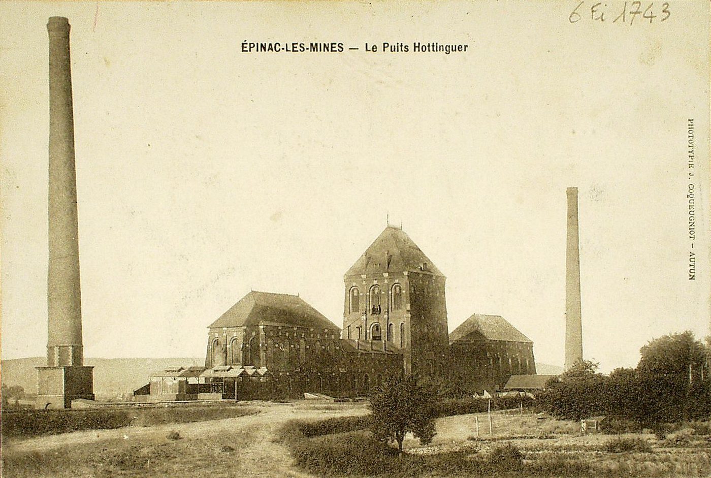 Epinac-les-Mines. Le puits Hottinguer.